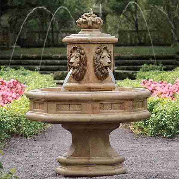 Henri Studio Classic Lion Fountain