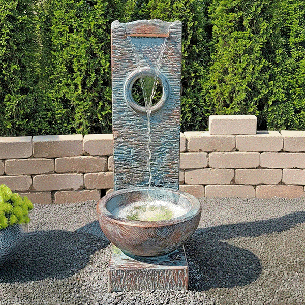 Modern tall spill fountain