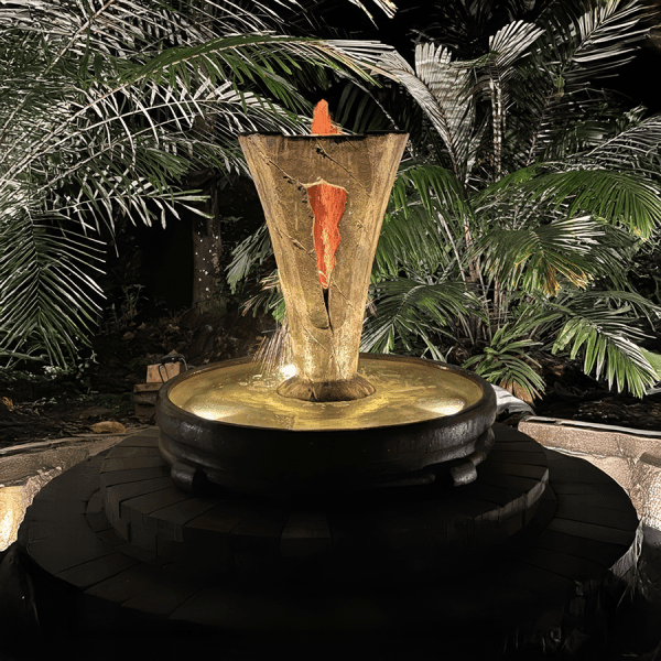 Henri Studio Large Vesuvio Fountain