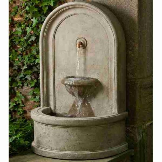 Campania Colonna Fountain