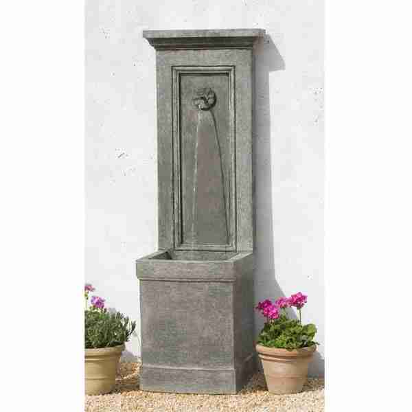 Campania Auberge Fountain